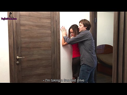 ❤️ सेक्सी रियाल्टार कामुक रूप से उसकी बिल्ली को झटका देता है और उसके अपार्टमेंट को बेचते समय fucks - क्रेम्पाई ️ गुणवत्ता अश्लील पोर्न पर hi.porn33.top